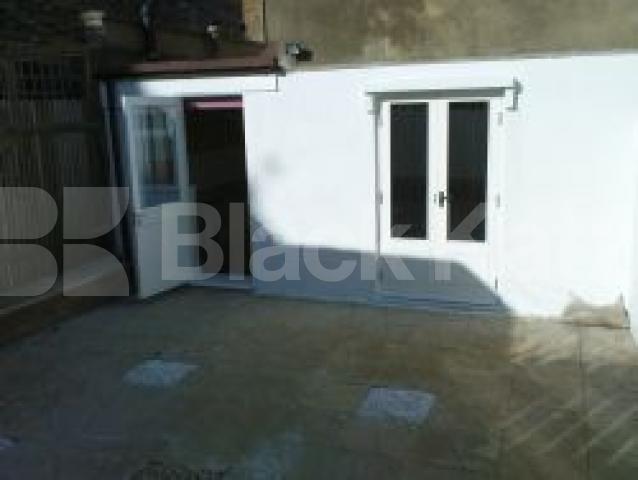 			New Instruciton, 2 Bedroom, 1 bath, 1 reception Flat			 Hornsey Road, HOLLOWAY N7